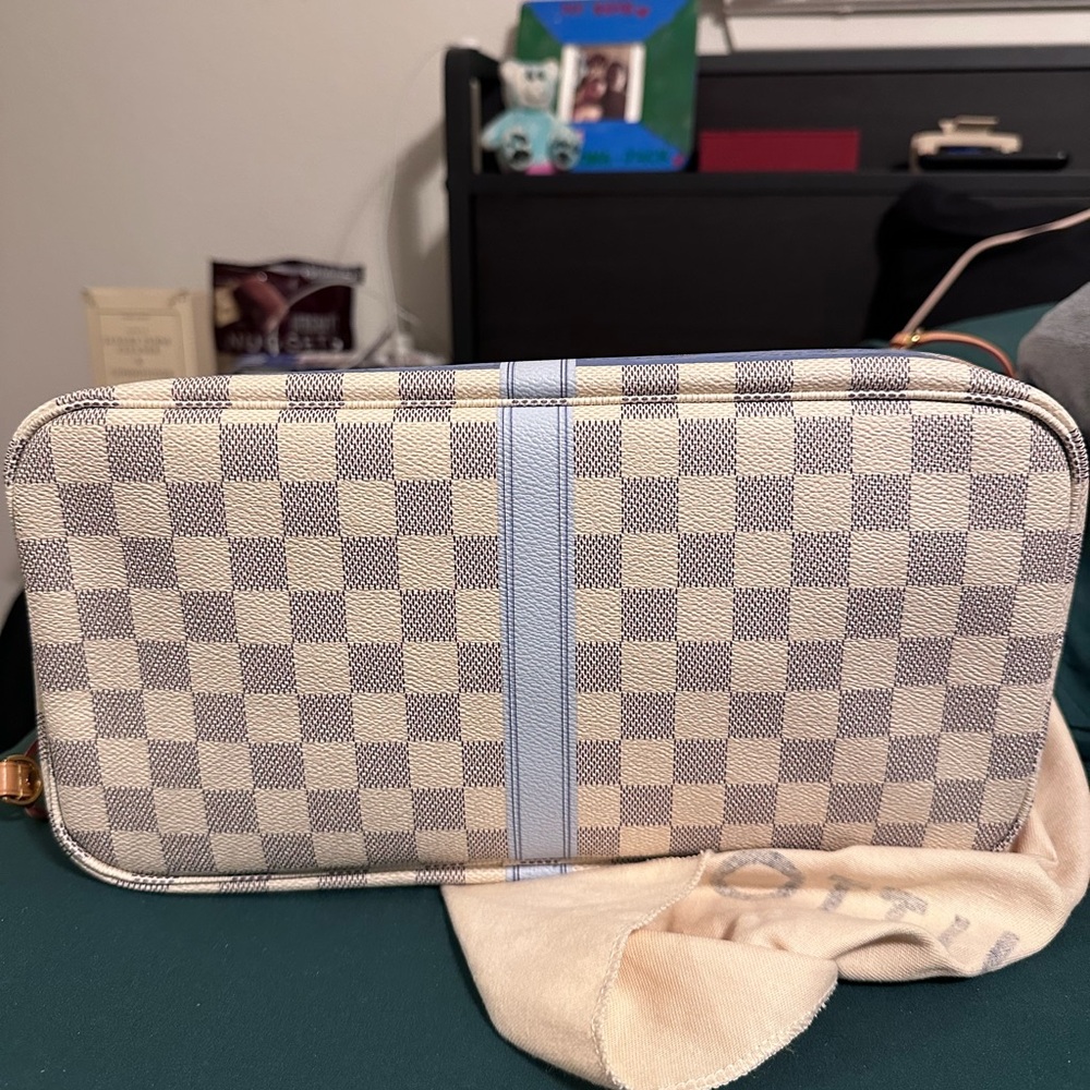 Limited Edition Damier Louis Vuitton Neverfull Trunk Edition GM - Picture 5 of 14